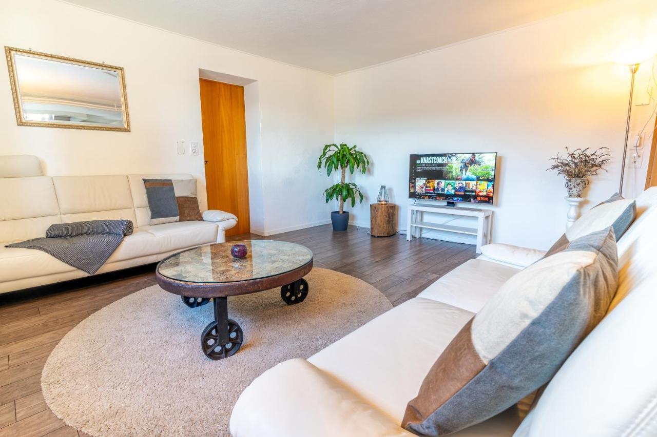 Charmantes Apartment Mit Grossem Garten .Kids4Free. ฟลิมส์ ภายนอก รูปภาพ
